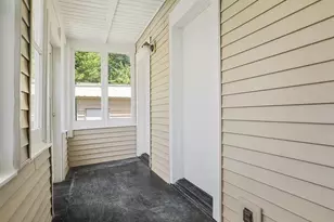 2104 S 4th St, Rockford, IL 61104 - Photo 5