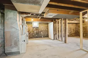 2104 S 4th St, Rockford, IL 61104 - Photo 23