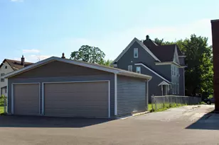 1420 Magnolia St, Rockford, IL 61104 - Photo 5
