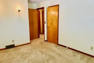 422 E 8th St, Belvidere, IL 61008 - Photo 23