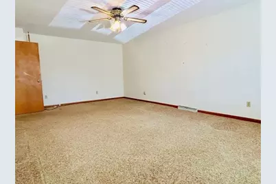 422 E 8th Street, Belvidere, IL 61008 - Photo 17