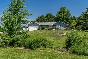 23518 Streit Rd, Harvard, IL 60033 - Photo 3