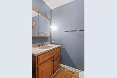 1300 Wolff Aven Avenue, Elgin, IL 60123 - Photo 35