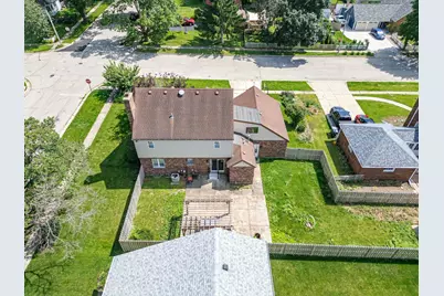 1300 Wolff Aven Avenue, Elgin, IL 60123 - Photo 9