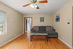 1300 Wolff Ave Ave, Elgin, IL 60123 - Photo 27
