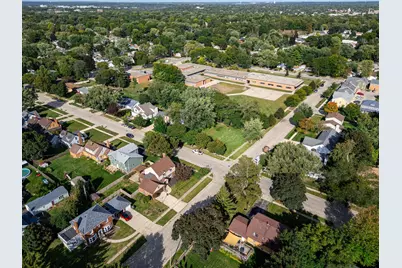 1300 Wolff Aven Avenue, Elgin, IL 60123 - Photo 59