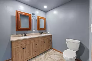 1300 Wolff Ave Ave, Elgin, IL 60123 - Photo 45