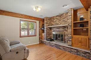 1300 Wolff Ave Ave, Elgin, IL 60123 - Photo 29