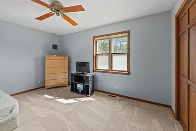 1300 Wolff Aven Avenue, Elgin, IL 60123 - Photo 43