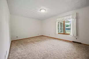 5939 Chestnut St, Roscoe, IL 61073 - Photo 31