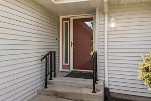 5939 Chestnut St, Roscoe, IL 61073 - Photo 3