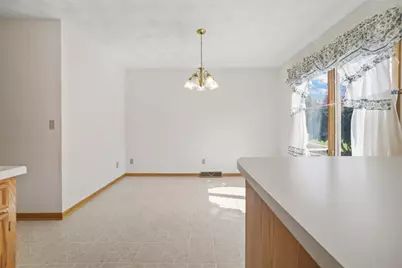5939 Chestnut Street, Roscoe, IL 61073 - Photo 11
