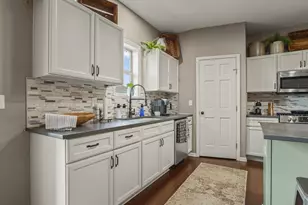 6382 Edgewood Rd, Machesney Park, IL 61115 - Photo 9