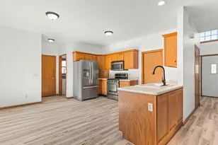 510 Zierke Ct, Winnebago, IL 61088 - Photo 15