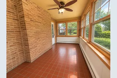 1916 Harlem Boulevard, Rockford, IL 61103 - Photo 7