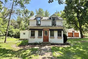 325 School St, Rockton, IL 61072 - Photo 1