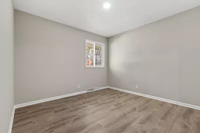 2221 Evans Avenue, Loves Park, IL 61111 - Photo 7