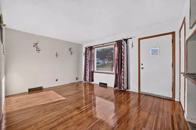 1510 W Winter Drive, Freeport, IL 61032 - Photo 7