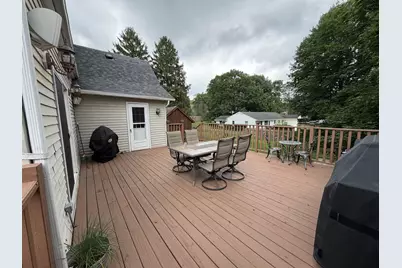 915 Julien Street, Belvidere, IL 61008 - Photo 5