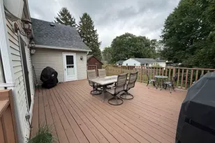 915 Julien St, Belvidere, IL 61008 - Photo 5