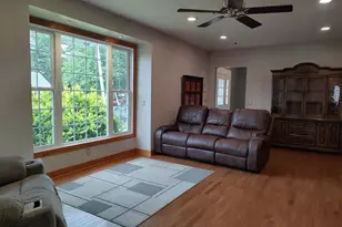 915 Julien St, Belvidere, IL 61008 - Photo 15