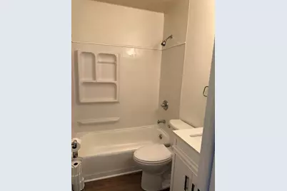 310 N Stewart Drive, Freeport, IL 61032 - Photo 17