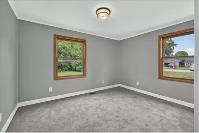 802 Darwin Drive, Machesney Park, IL 61115 - Photo 9