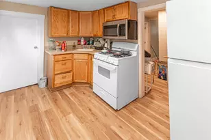 814 Brooke Ave, Rockford, IL 61109 - Photo 9