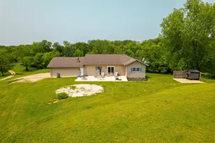 9304 Ellis Rd, Fenton, IL 61251 - Photo 5