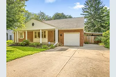 110 S Calvin Park Boulevard, Rockford, IL 61108 - Photo 3