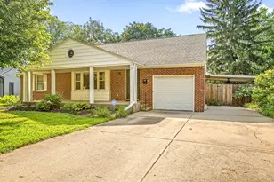 110 S Calvin Park Blvd, Rockford, IL 61108 - Photo 3