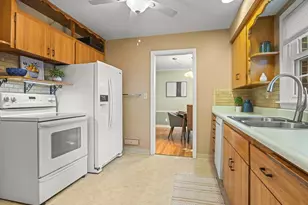 110 S Calvin Park Blvd, Rockford, IL 61108 - Photo 17