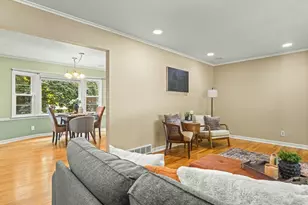 110 S Calvin Park Blvd, Rockford, IL 61108 - Photo 11