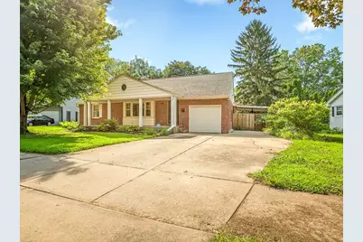 110 S Calvin Park Boulevard, Rockford, IL 61108 - Photo 1