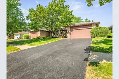 1130 Fox Chase Lane, Rockford, IL 61107 - Photo 3