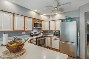 1130 Fox Chase Ln, Rockford, IL 61107 - Photo 15