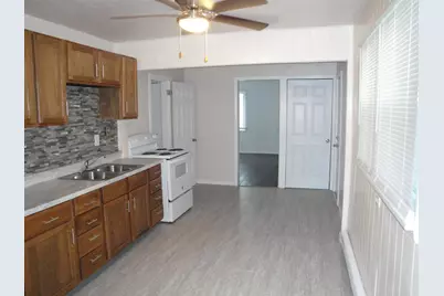2720 Prial Avenue, Rockford, IL 61101 - Photo 3