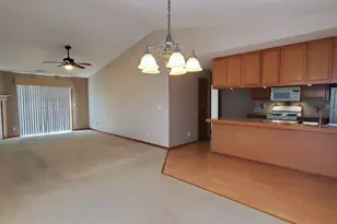 6337 Oak Crest Ln, Loves Park, IL 61111 - Photo 9
