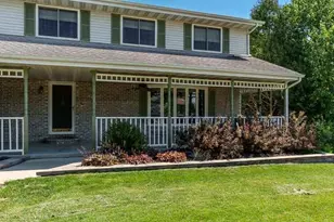 3418 Valley Woods Dr, Cherry Valley, IL 61016 - Photo 3