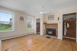 10198 S Crazy Hollow Rd, Hanover, IL 61041 - Photo 13