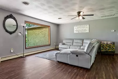 11040 N Main Street, Rockton, IL 61072 - Photo 19