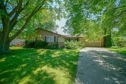 210 Drake, Rochelle, IL 61068 - Photo 1