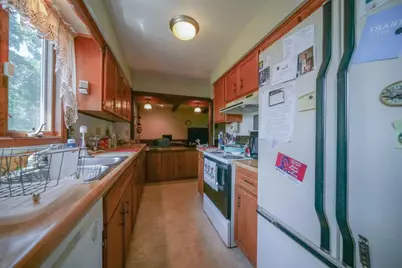 210 Drake, Rochelle, IL 61068 - Photo 11
