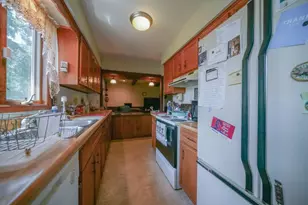 210 Drake, Rochelle, IL 61068 - Photo 11