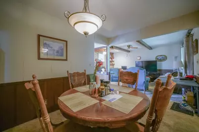 210 Drake, Rochelle, IL 61068 - Photo 5