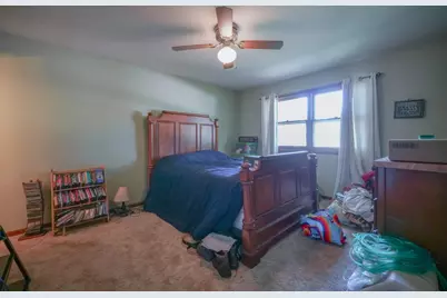 210 Drake, Rochelle, IL 61068 - Photo 13