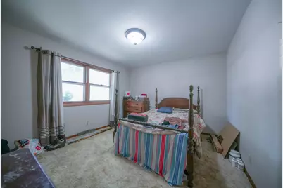 210 Drake, Rochelle, IL 61068 - Photo 17