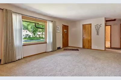 2328 Sharon Avenue, Rockford, IL 61103 - Photo 3