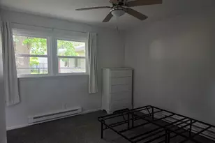 426 Fisk, Dekalb, IL 60115 - Photo 7