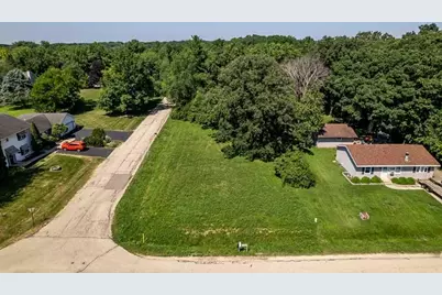 102 SE Bradford Place, Poplar Grove, IL 61065 - Photo 3